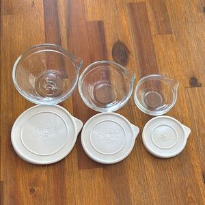 Pampered Chef Clear Glass Prep Bowl Trio with Lids